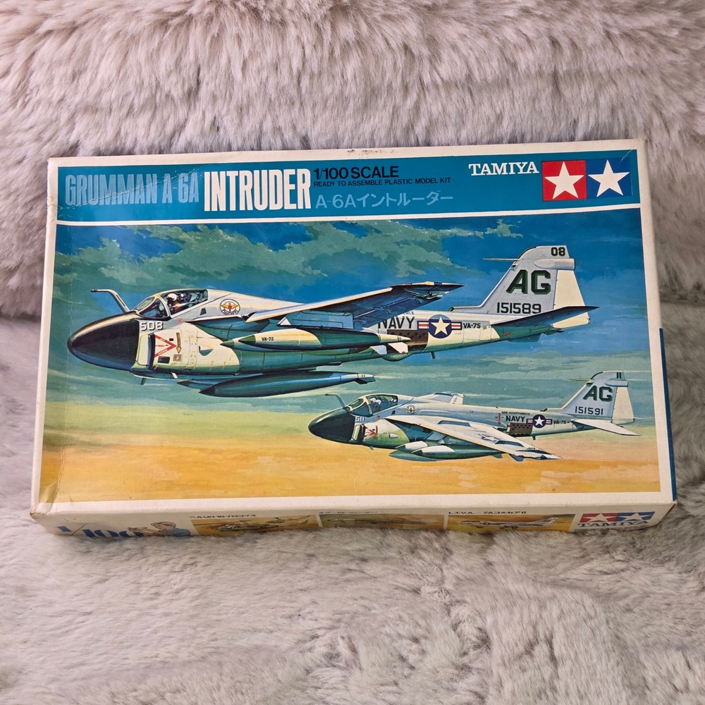 Tamiya PA1012 Grumman A-6A Intruder 1/100 Mini Jet Model Kit